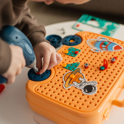 Skruekassen – Rumrejse